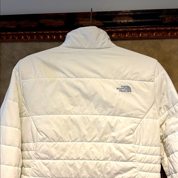 North Face White Puffer Jacket - Picture 7 of 12